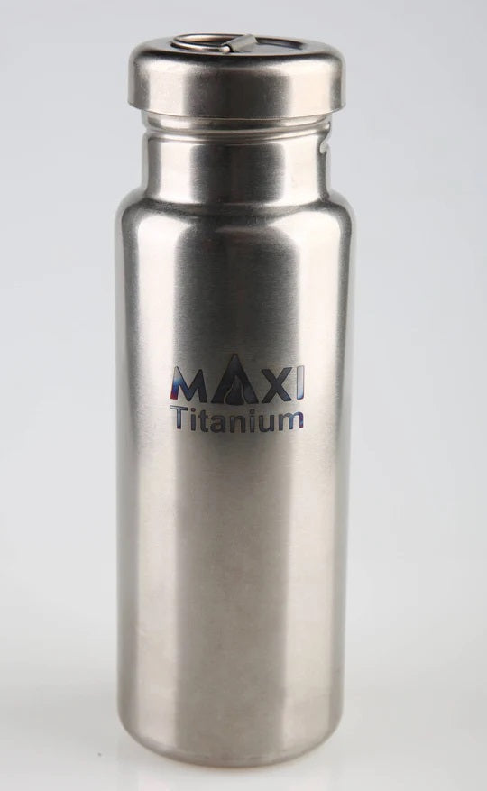 【MAXI】 Maxi 800ml Titanium Water Bottle