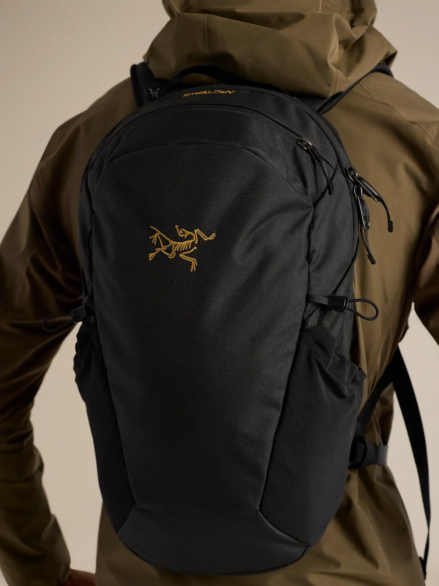 【ARC'TERYX】 Mantis 16 Backpack