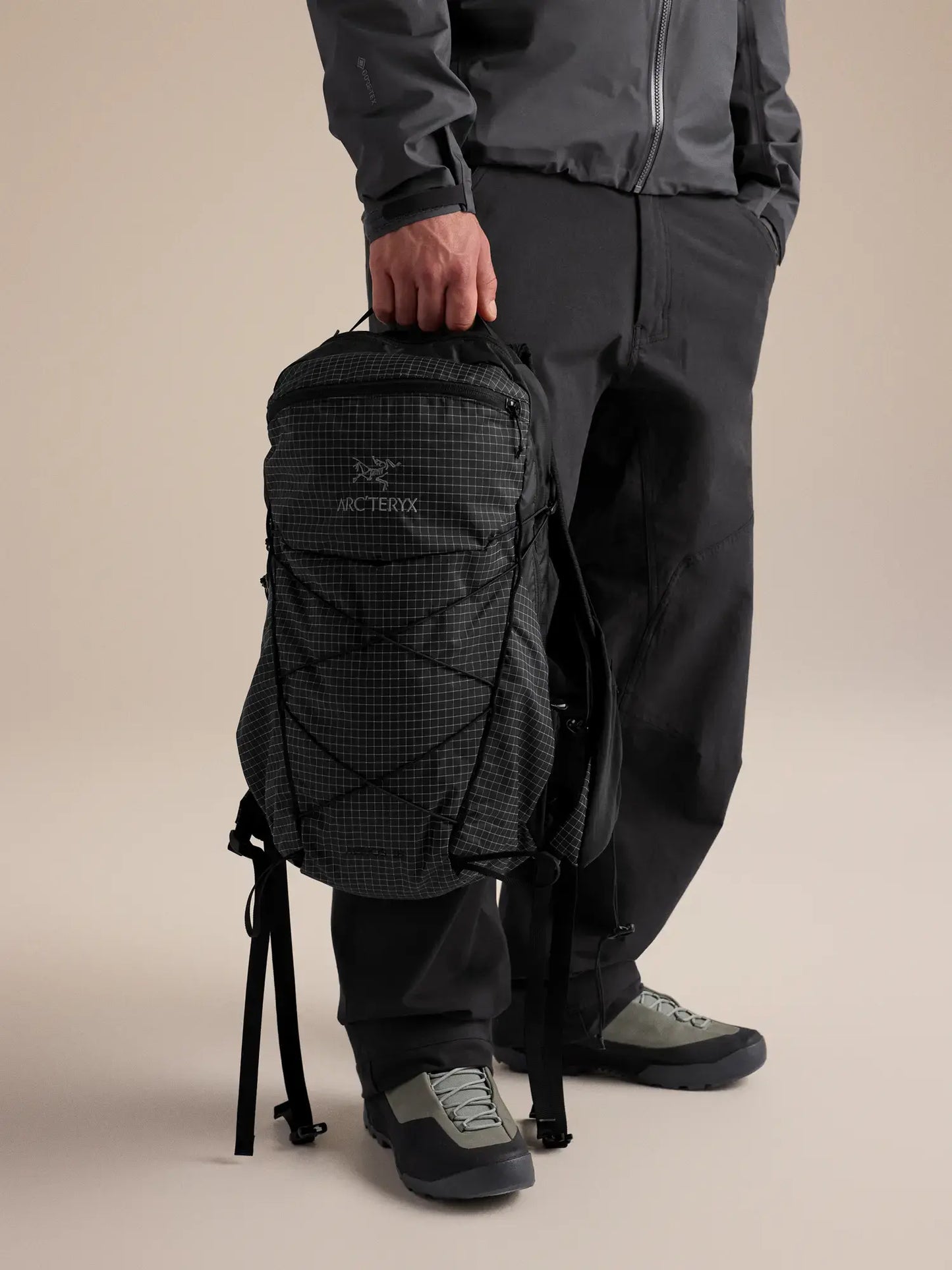 【ARC’TERYX 】Aerios 18 Backpack-Black