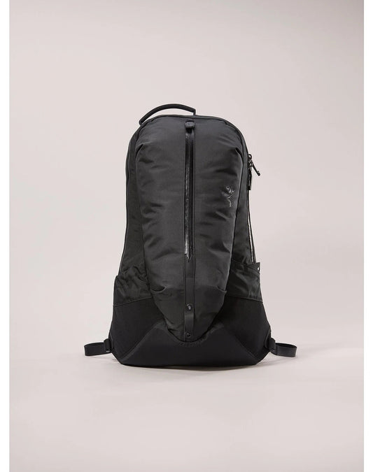 【ARC'TERYX】　Arro 22 Backpack